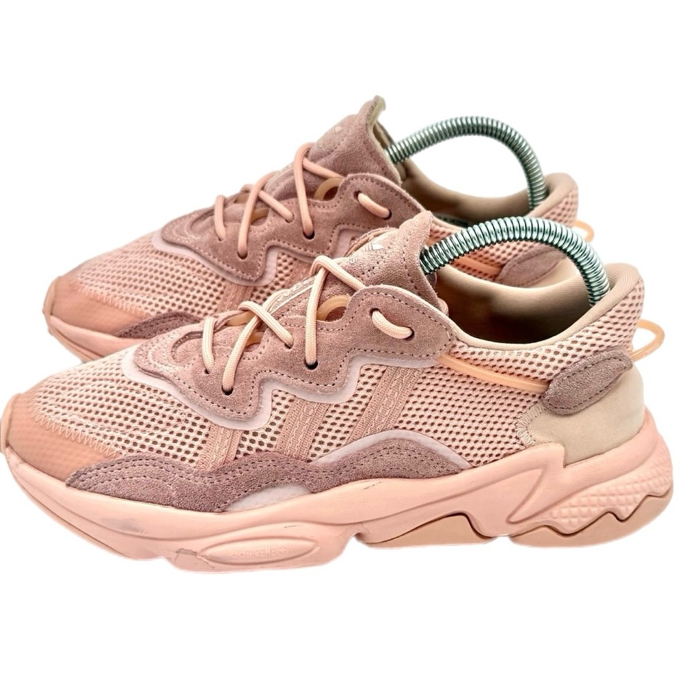 ADIDAS Ozweego Shoes Women's Vapor‎ Pink Hq6682 Size 7 US
Barely Used like new - Picture 2 of 15